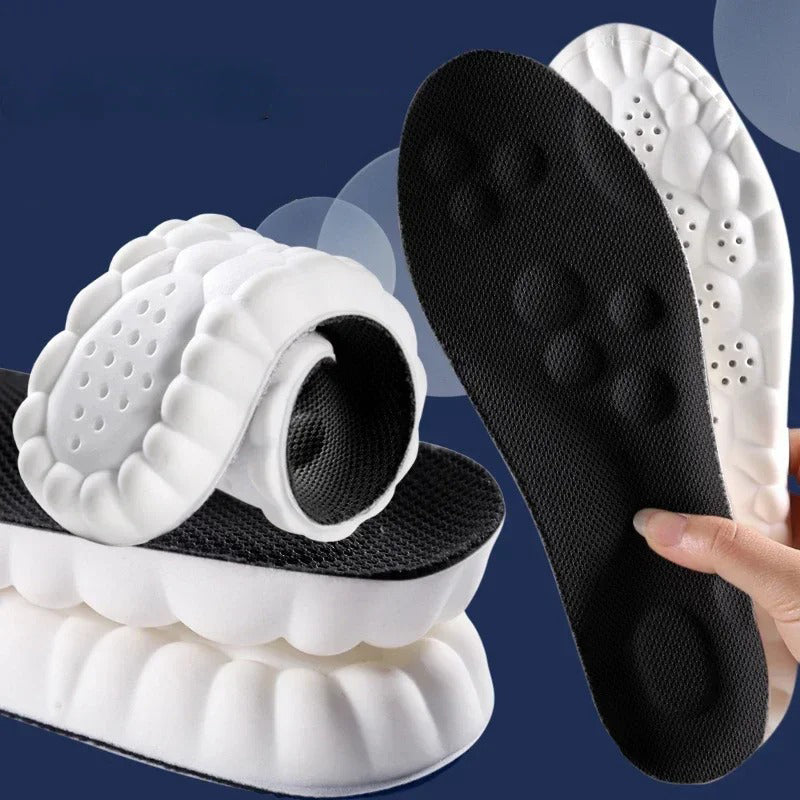 Close-up of breathable, ultra-soft CloudSole insoles providing all-day comfort & shock absorption.