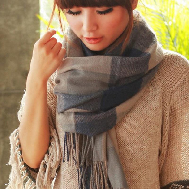 Women's soft cashmere winter scarf, a warm & stylish luxury accessory.