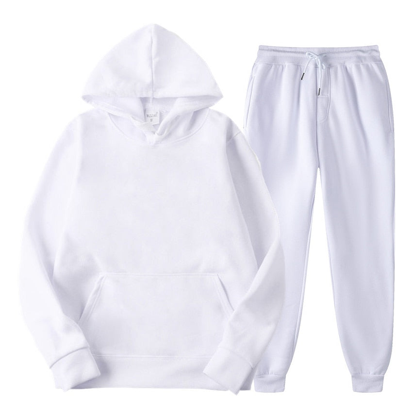 Comfortable women's loungewear set in a relaxed fit, great for home or gym.