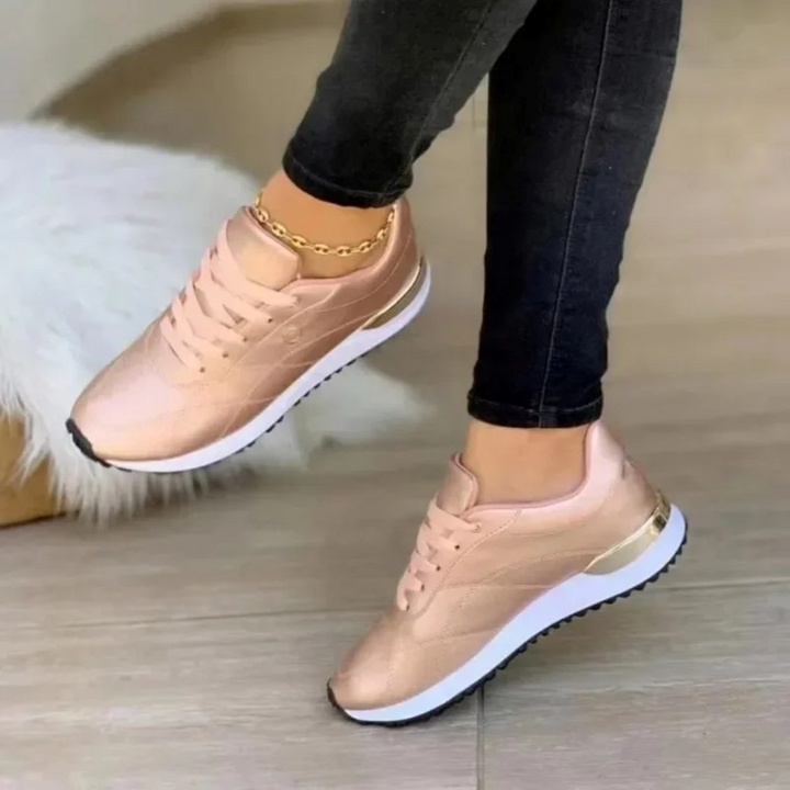 Everyday women's comfortable Celia sneakers, durable leather footwear for stylish casual outfits.
