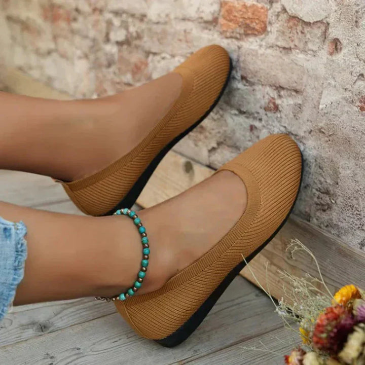 Everyday women's orthopedic shoes, engineered for lightweight comfort, foot support, and easy, casual walking.