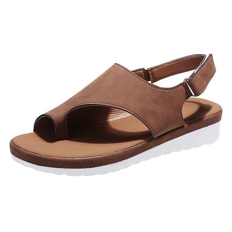 Elegant women's bunion sandals, wide toe box, back strap, and cushioned sole for ultimate comfort.