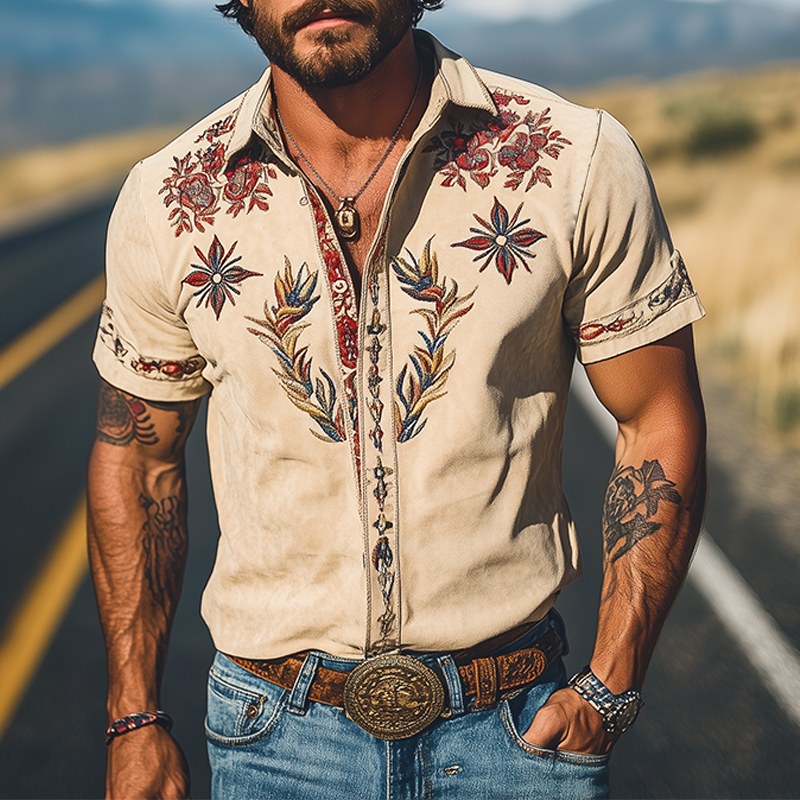 Stylish men's floral print western shirt with a relaxed fit. Short sleeves, ideal for casual summer fashion.