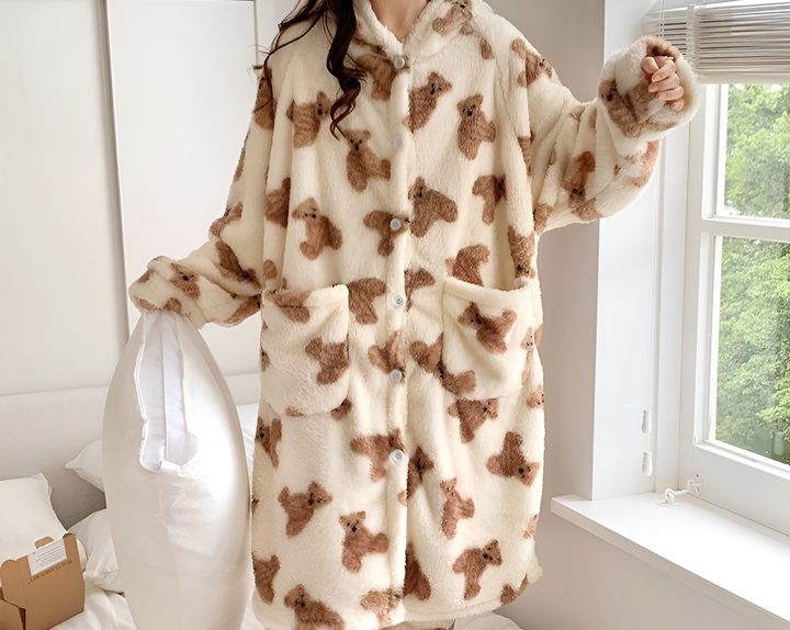 Versatile women's long sleeve robe, great for sleeping or lounging.