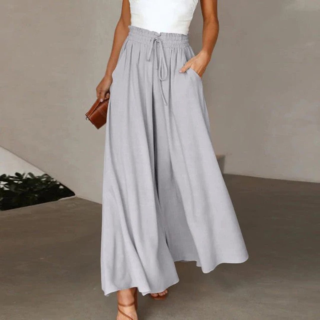 Cressida Women's Two-Piece Set Navy Crop Top Wide Leg Pants Image 4