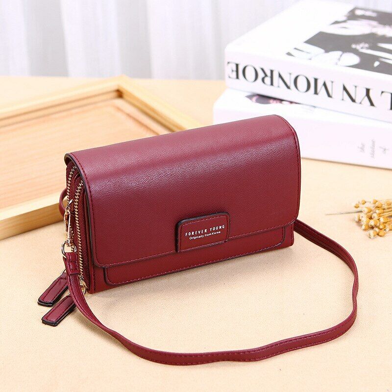 Chic and organized women's PU leather shoulder bag, perfect for daily essentials.