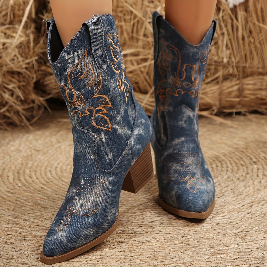 Comfortable wide-calf women's embroidered cowboy boots, perfect for a chic western fashion statement.