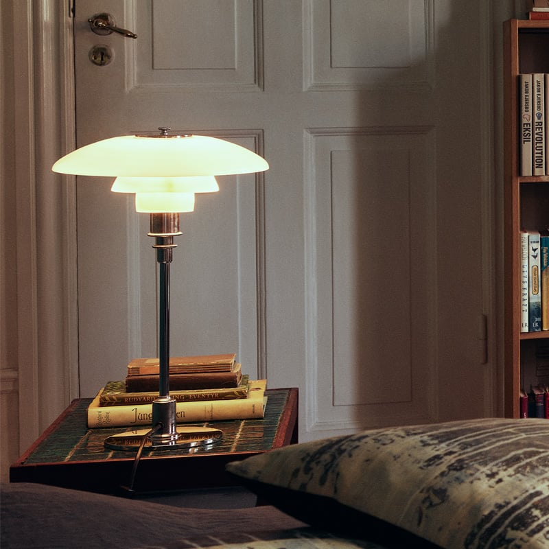 Contemporary LED table lamp, blending iron & glass with scandinavian & modern aesthetics.
