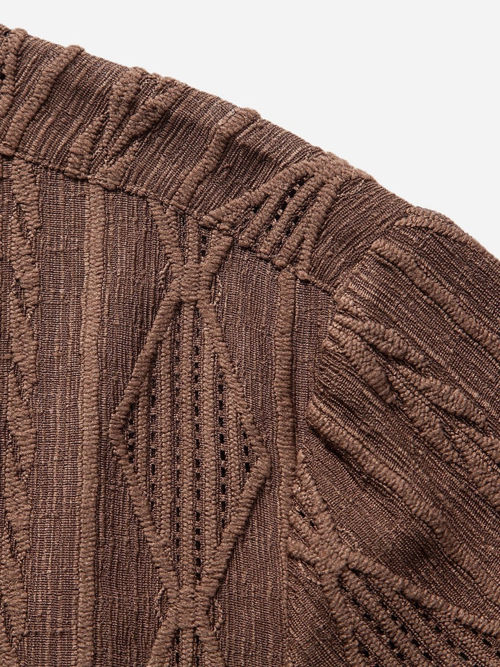 Stylish men's textured camp collar shirt, short-sleeve & relaxed fit. Perfect for summer fashion.