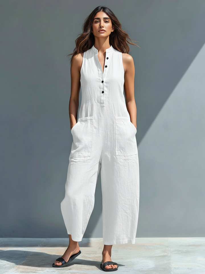 Stylish women's sleeveless wide leg jumpsuit, ideal for summer. Casual yet chic one-piece apparel.