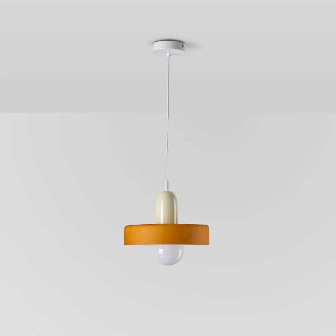 Elegant GloboLuxe LED hanglamp, adjustable glass light for living room ambiance.