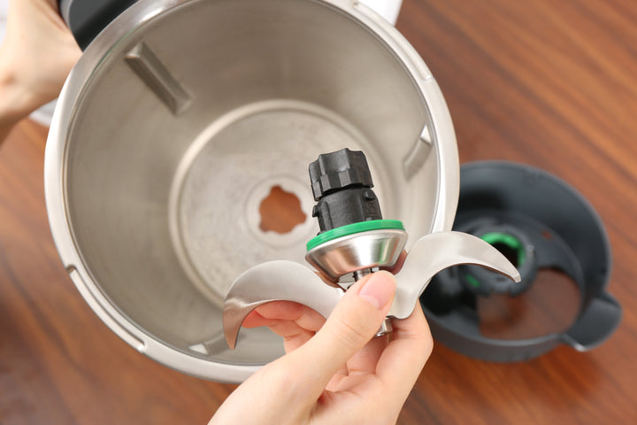 Efficient Thermomix Dough Knife for perfect dough preparation. A must-have baking essential for TM5, TM6, TM31.