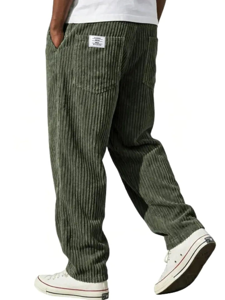 Ribbed men's casual pants, classic style with a comfortable fit. Versatile textured trousers for everyday fashion.
