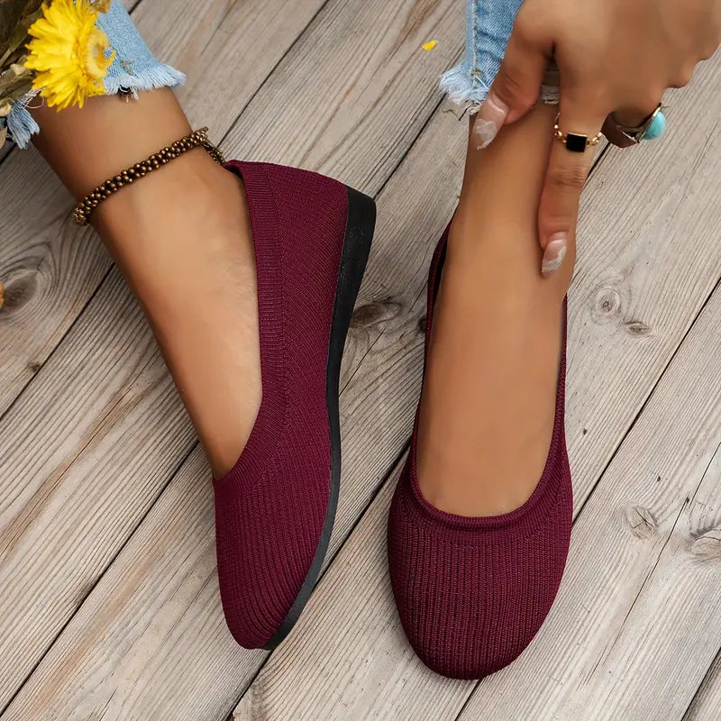 Women's wide fit slip-on sandals, elegant, orthopedic, and non-slip for walking comfort.