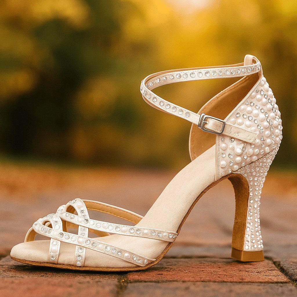Sparkling women's party shoes with crystallised heels. Elegant and stable design for all-night comfort.
