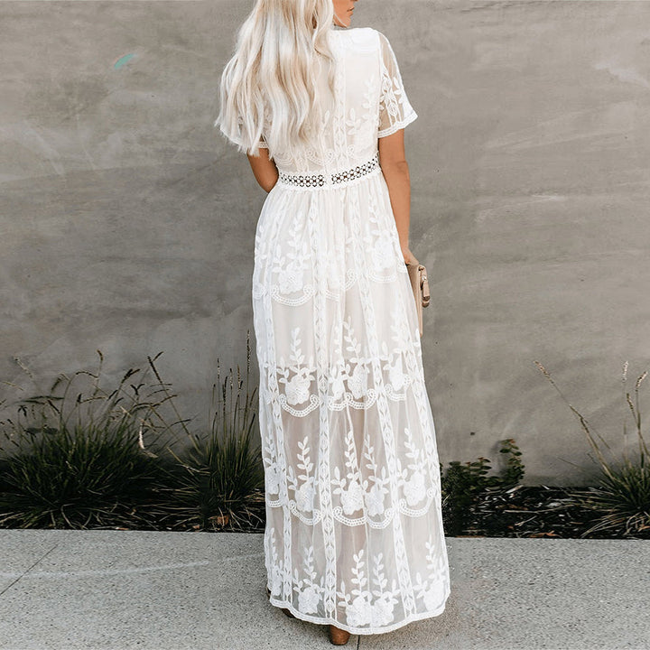 Stunning evening maxi dress for women, featuring a flowy design and elegant comfort for special nights.