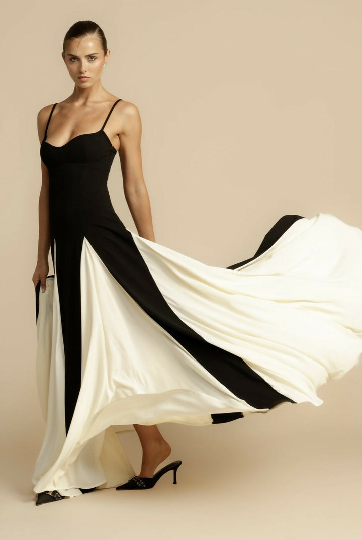 Stylish A-line evening dress in black, a timeless choice for formal occasions.