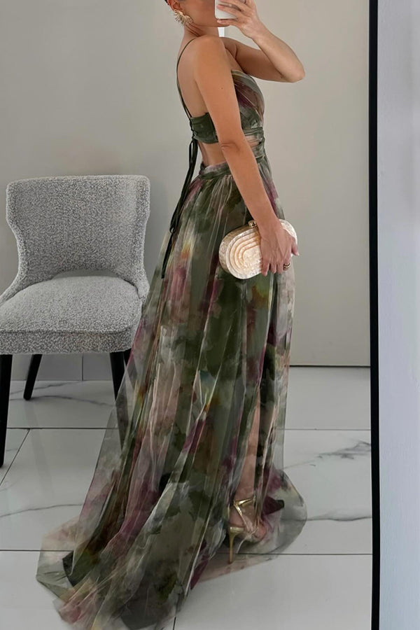 Stunning elegant women's printed bodycon maxi dress with delicate spaghetti straps, suitable for parties.