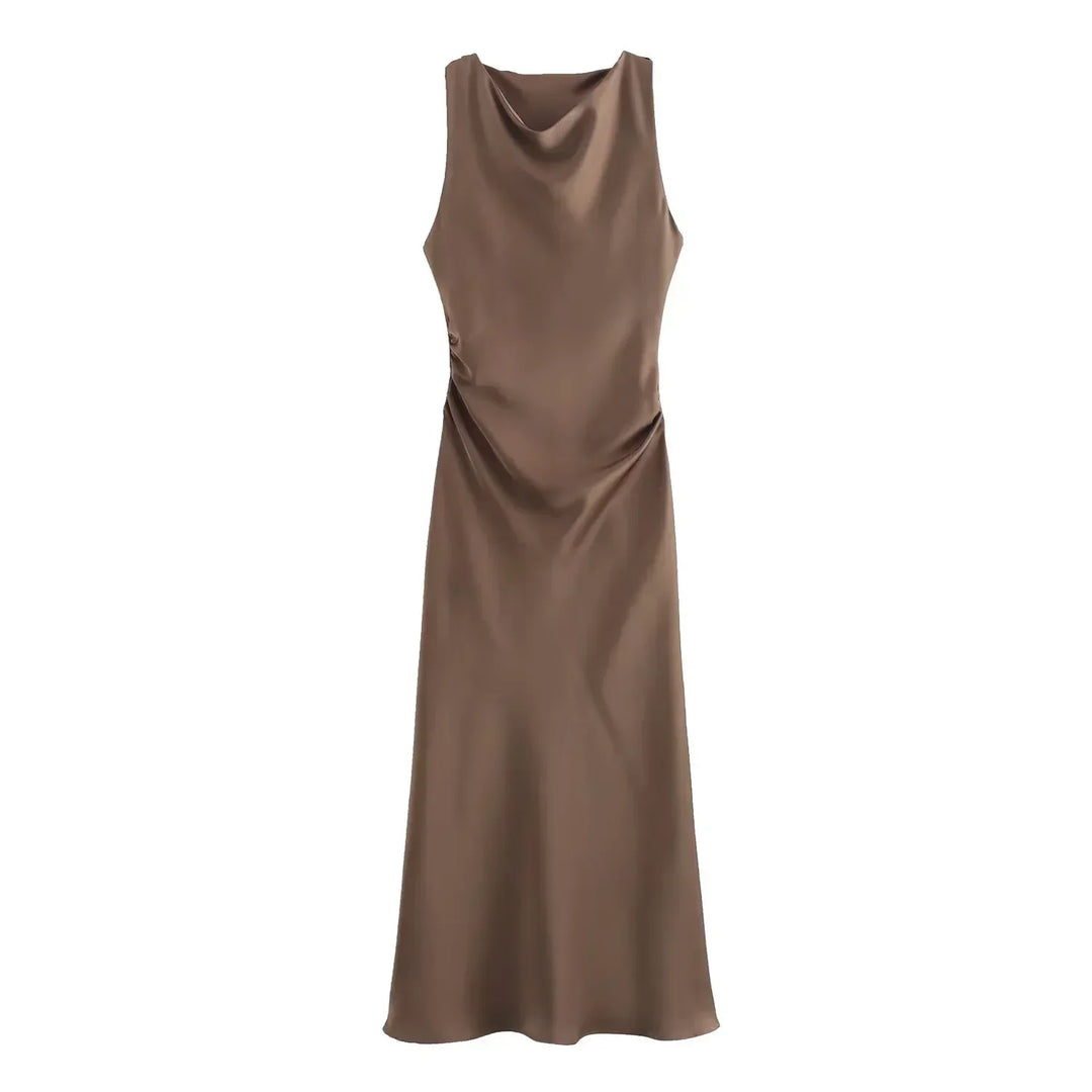 Fashionable women's bodycon midi dress, a versatile piece for elegant evening wear or chic daytime events.