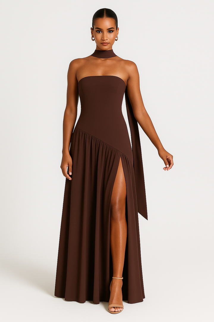 Sophisticated long strapless evening dress for women, featuring a stylish high slit, perfect for galas.
