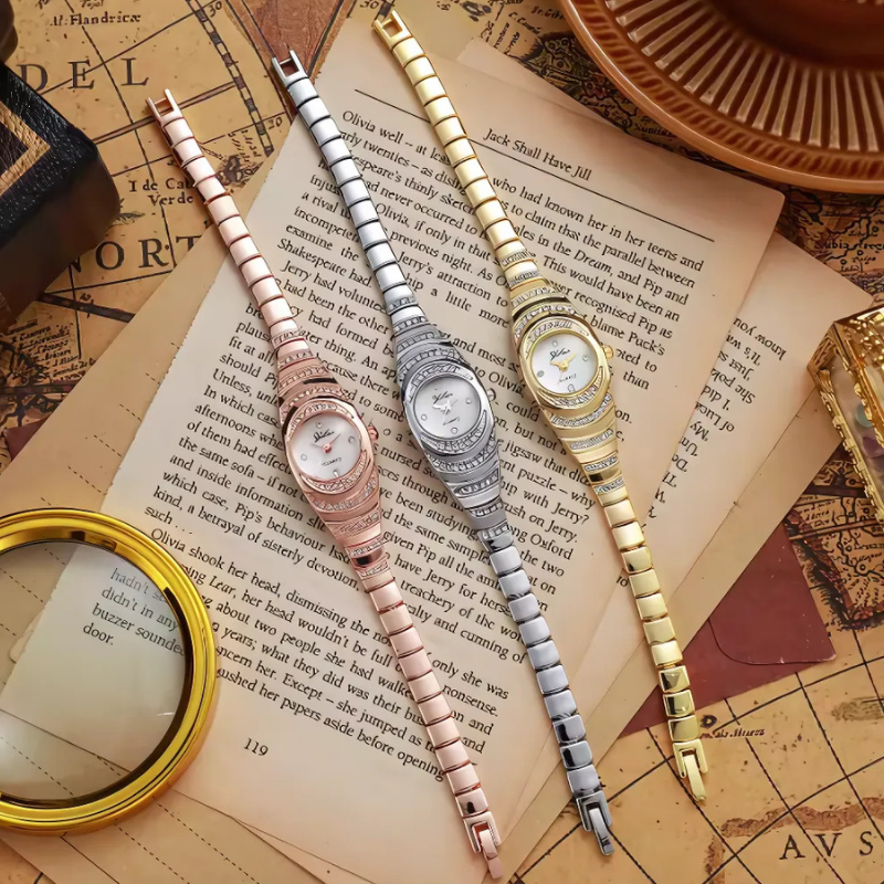 Luxurious women's elegant modern watch, a stunning fashion accessory for ladies. Presented as a perfect gift set.
