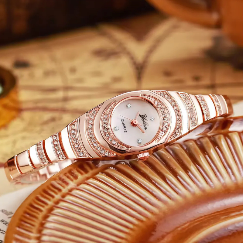 Simple yet elegant women's modern watch, a classic fashion accessory for ladies. Comes in a beautiful gift box.