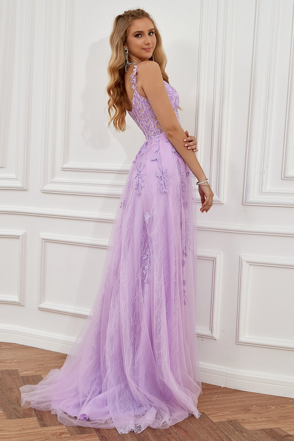 Get ready for your gala in this elegant A-line formal evening dress