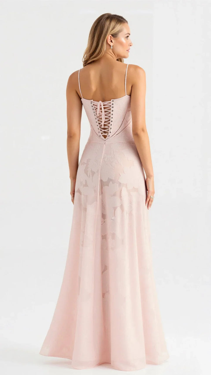 Stylish women's A-line party dress, a versatile maxi gown for formal events.