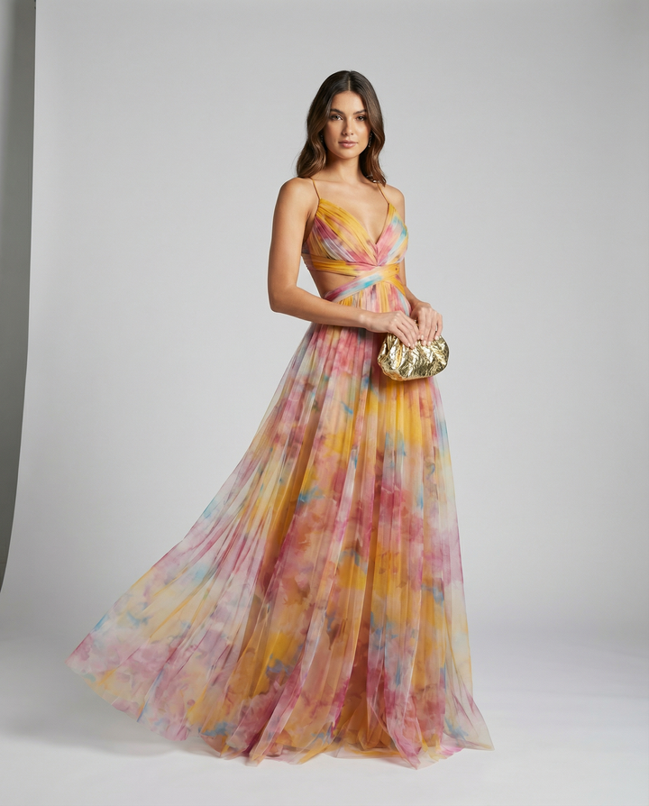 Chic floral print maxi dress for women, ideal as an evening or party dress.