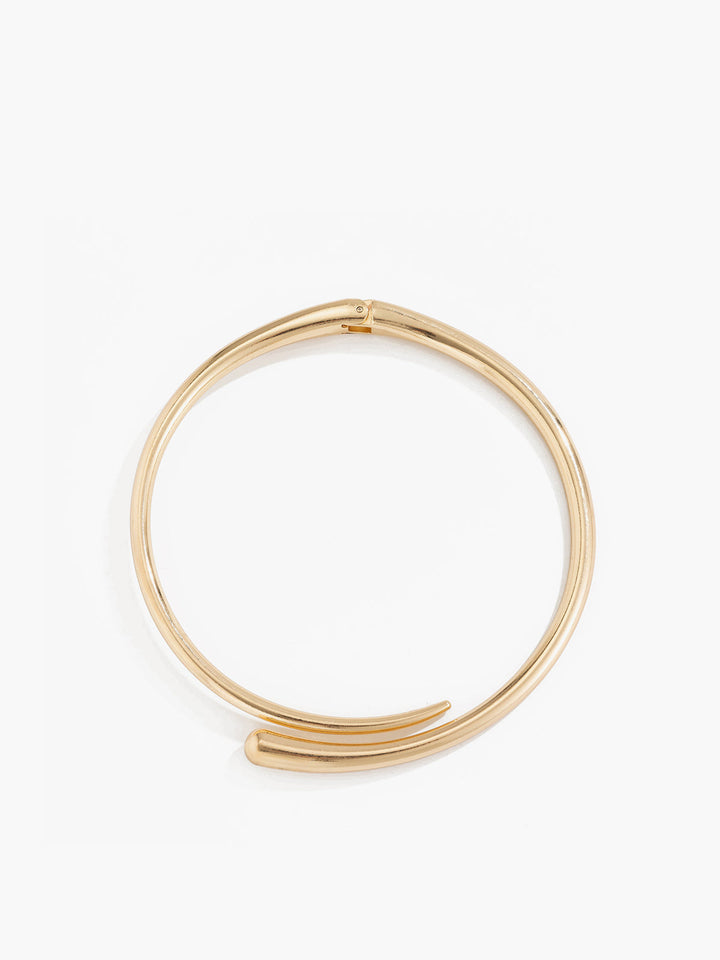 Stylish women's gold water drop choker necklace, perfect elegant accessory for a chic look. Gold-tone finish.