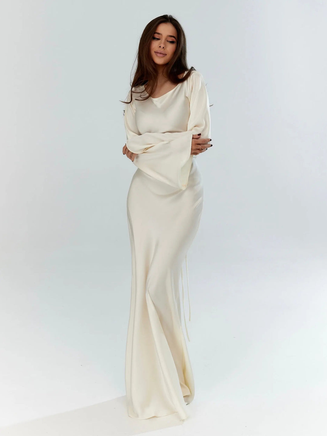 Elegant women's long sleeve maxi dress in deep red for formal events.