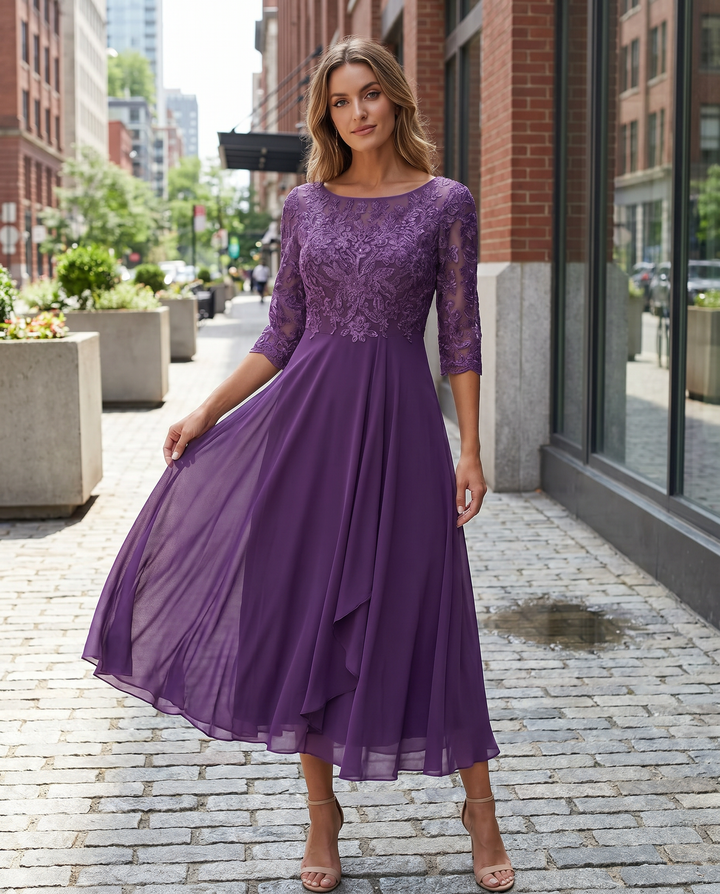 Elegant women's midi party dress with a sophisticated lace bodice & flowy skirt. Perfect for formal occasions.