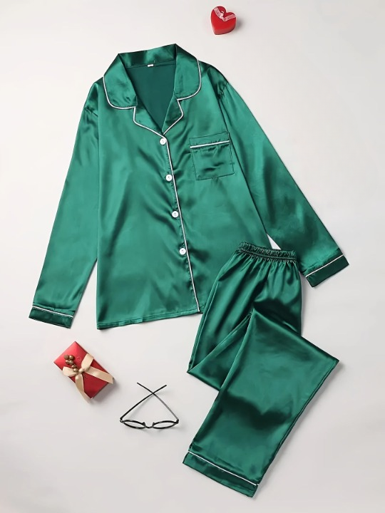 Stylish women's casual sleepwear, a comfortable two-piece set