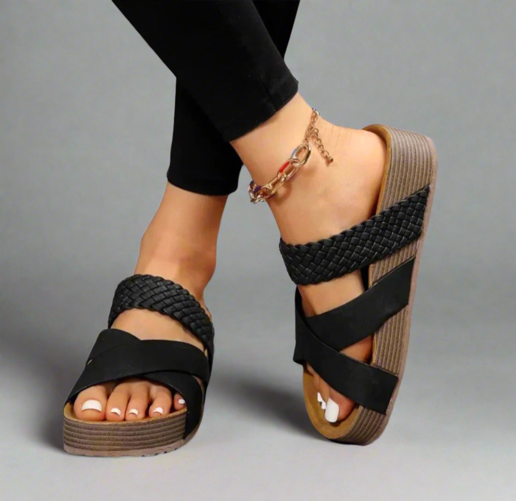 Stylish women's open-toe sandals for summer. Orthopedic design provides comfort, arch support, & pain relief.