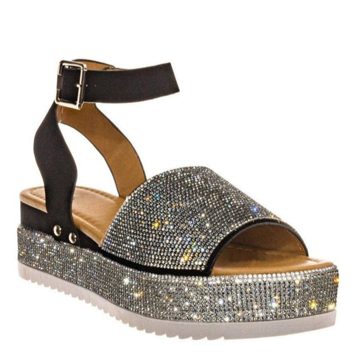 Stylish women's square toe chunky platform sandals with ankle strap, ideal as sparkling evening shoes.