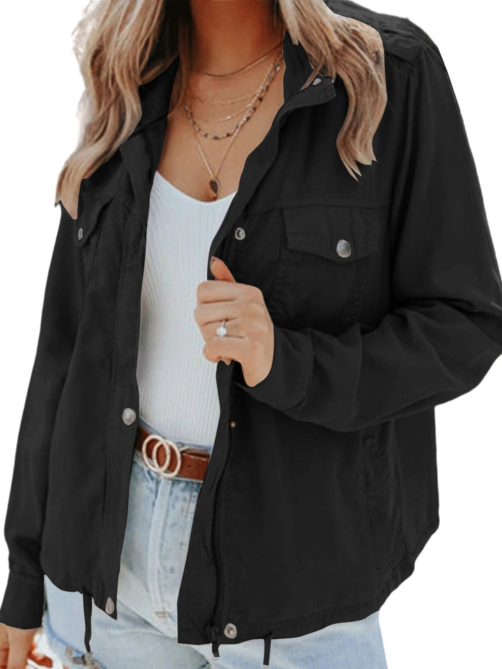 Versatile elegant women's jacket with comfort fit. Chic long sleeve outerwear for stylish daily wear.