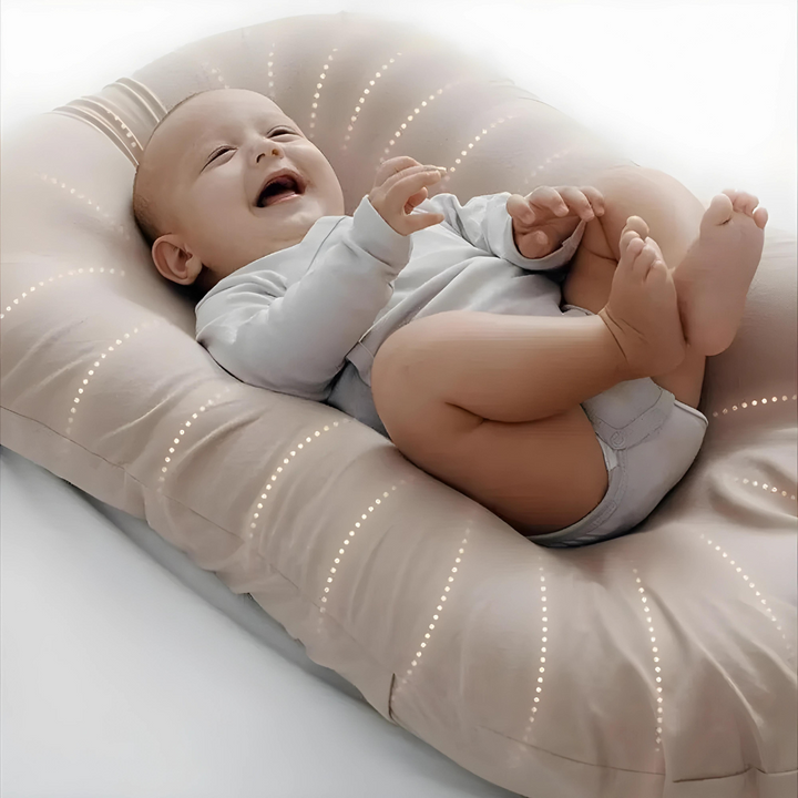 Breathable and hypoallergenic newborn pillow designed for optimal baby sleep and head shaping.