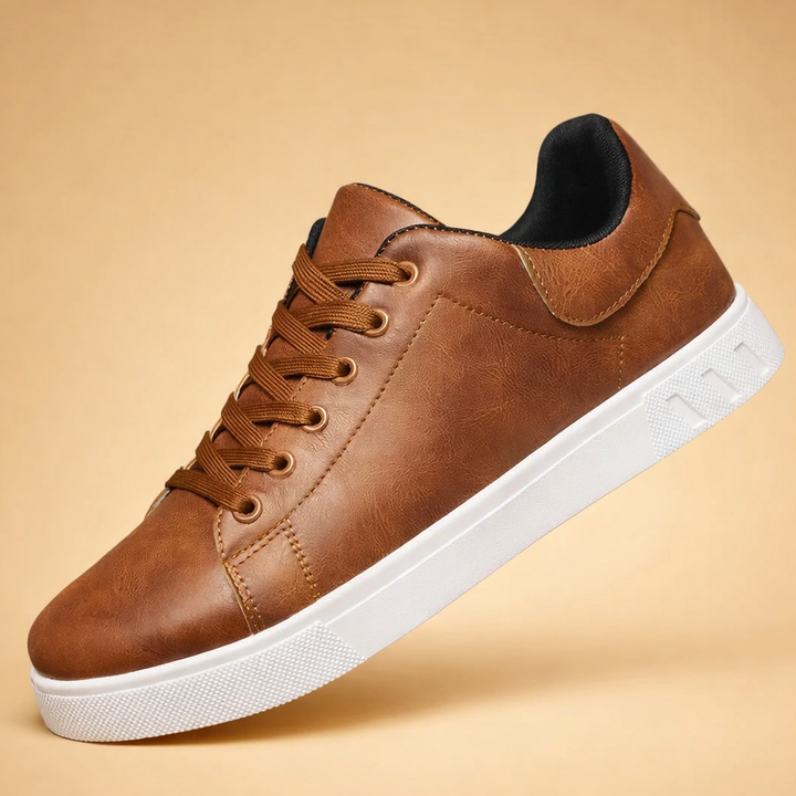 Versatile classic low-top men's sneakers. Comfortable everyday shoes with a stylish lace-up design.