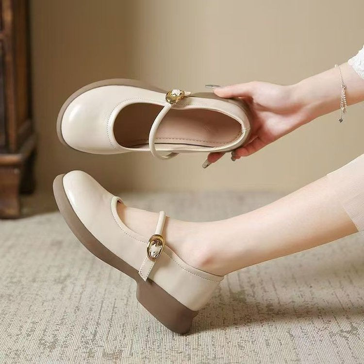 Elegant women's classic buckle strap Mary Jane flats, perfect for professional or casual outfits.