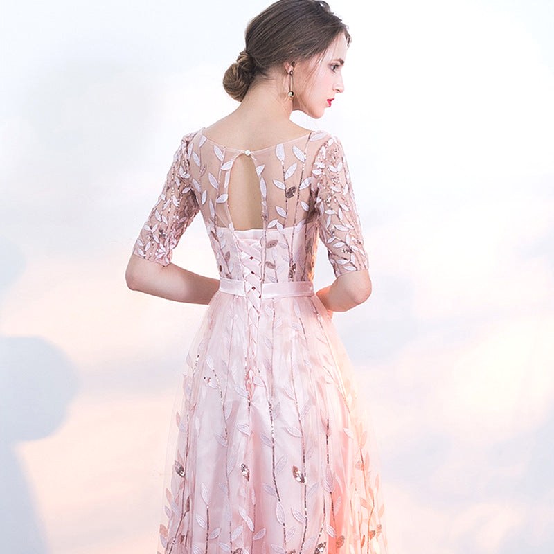Women's stylish pink crew neck midi dress, half-sleeve design, a versatile and elegant piece for autumn fashion.