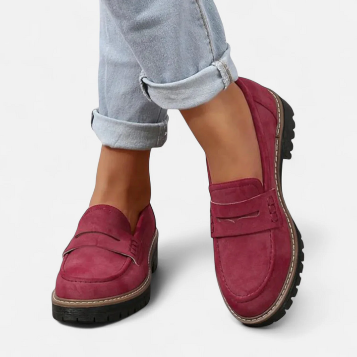 Fashionable women's heeled loafers, offering orthopedic comfort & elegant style for work and daily use.