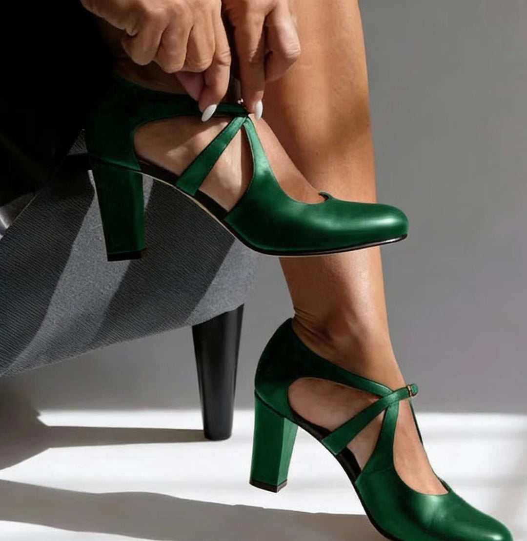 Chic women's block heels with closed toe & secure strap. Comfortable & versatile for office, parties, or everyday elegance.