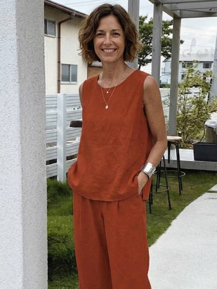All-day comfort with this women's sleeveless tank and wide-leg pants set, a casual co-ord ensemble.
