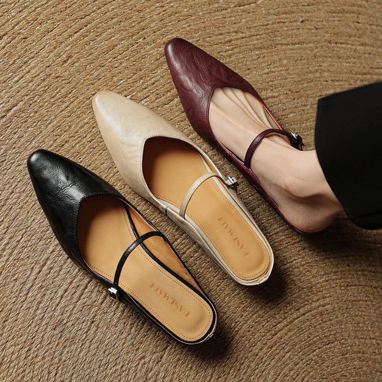 Comfortable women's leather mules, perfect for casual or dressy outfits