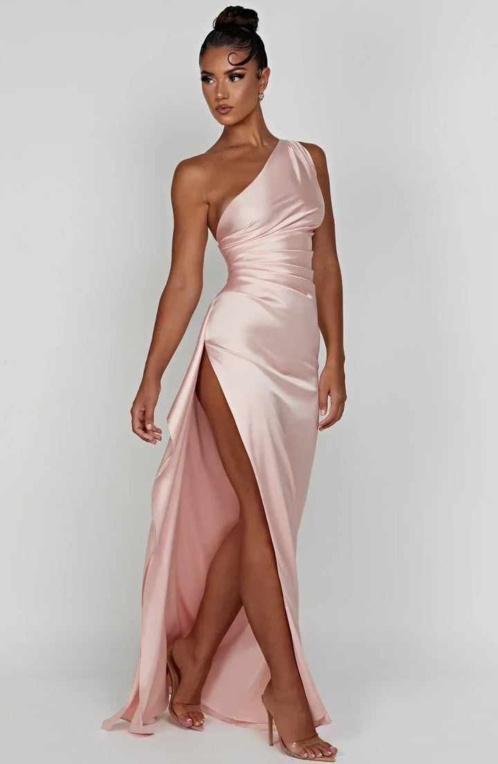 Fashionable one-shoulder maxi evening gown for women, a glamorous dress for special occasions.