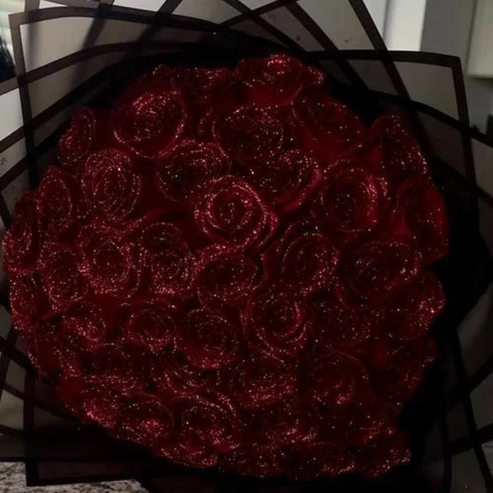 Vibrant red & blue eternal glitter rose heads for luxury home decoration, artificial flower centerpieces.