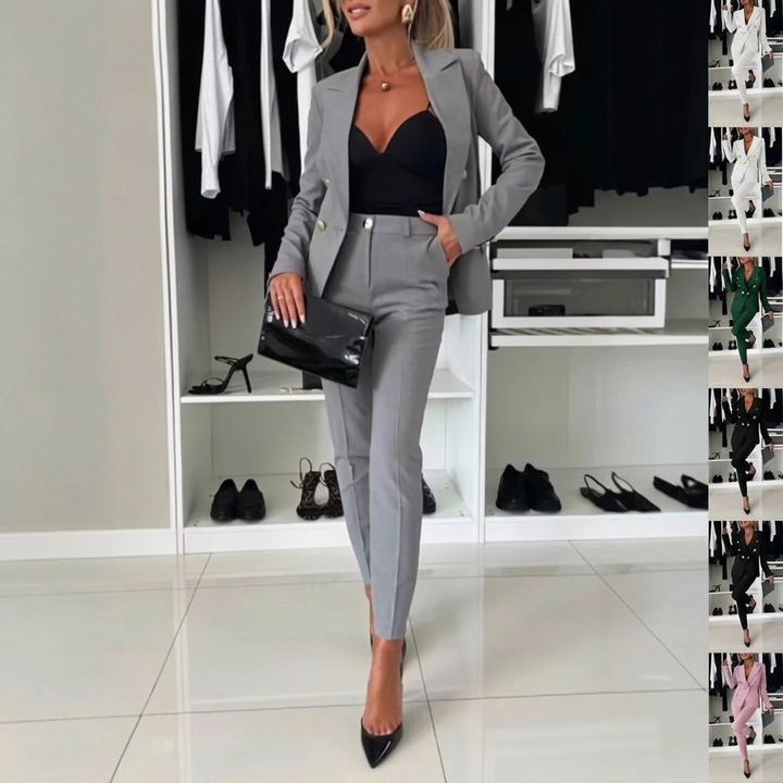 Fashionable women's two-piece suit, a versatile blazer & pant set for work and elegance.