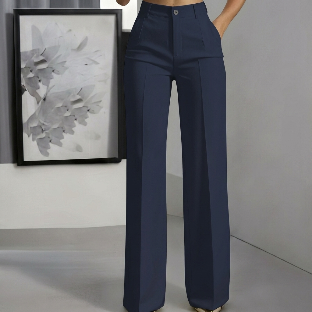 Versatile women's trousers (CJ26) in a modern fit, ideal for elegant office or comfortable travel style.