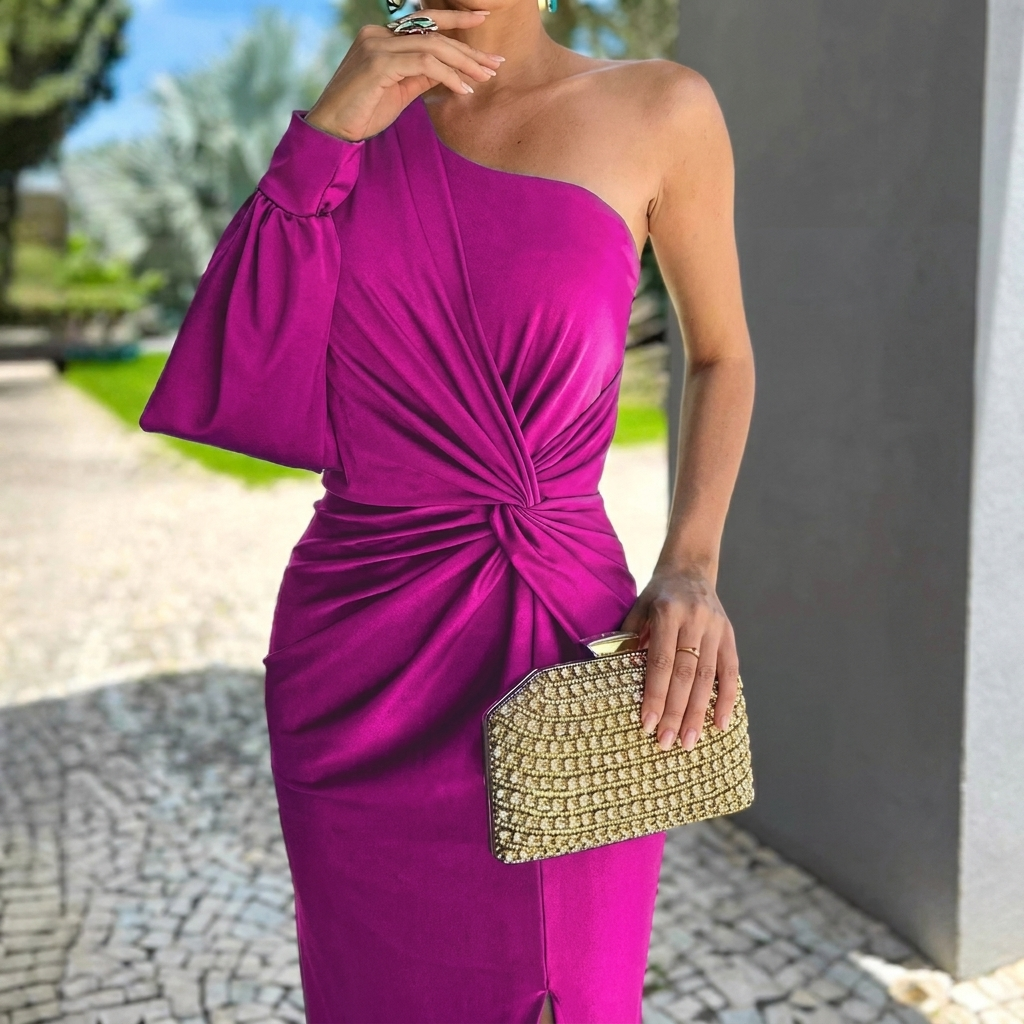 Chic women's one shoulder elegant long dress, sleeveless design, ideal for evening events.