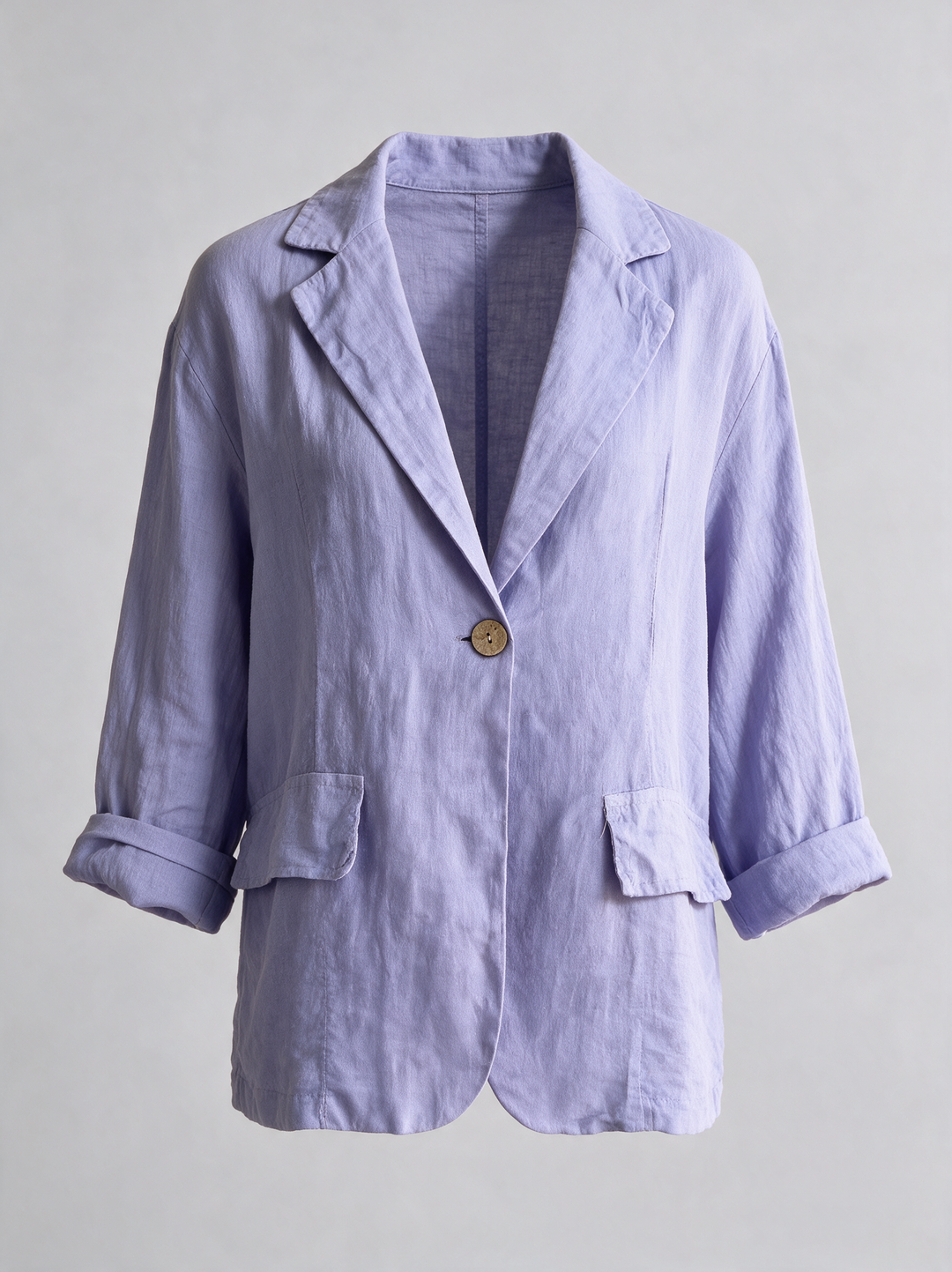 Elegant lightweight blazer for women, offering a chic, all-season sophisticated fashion statement.